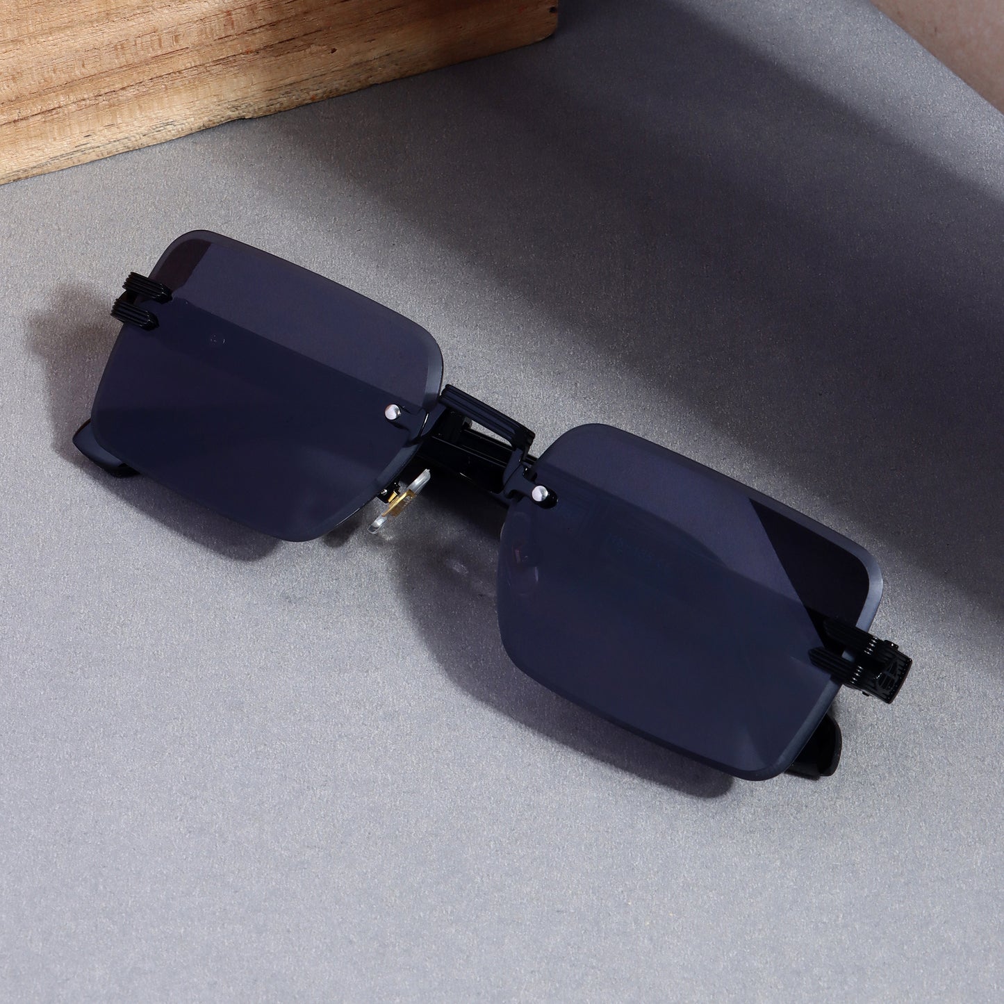 Lunar L1 Unisex Sunglasses