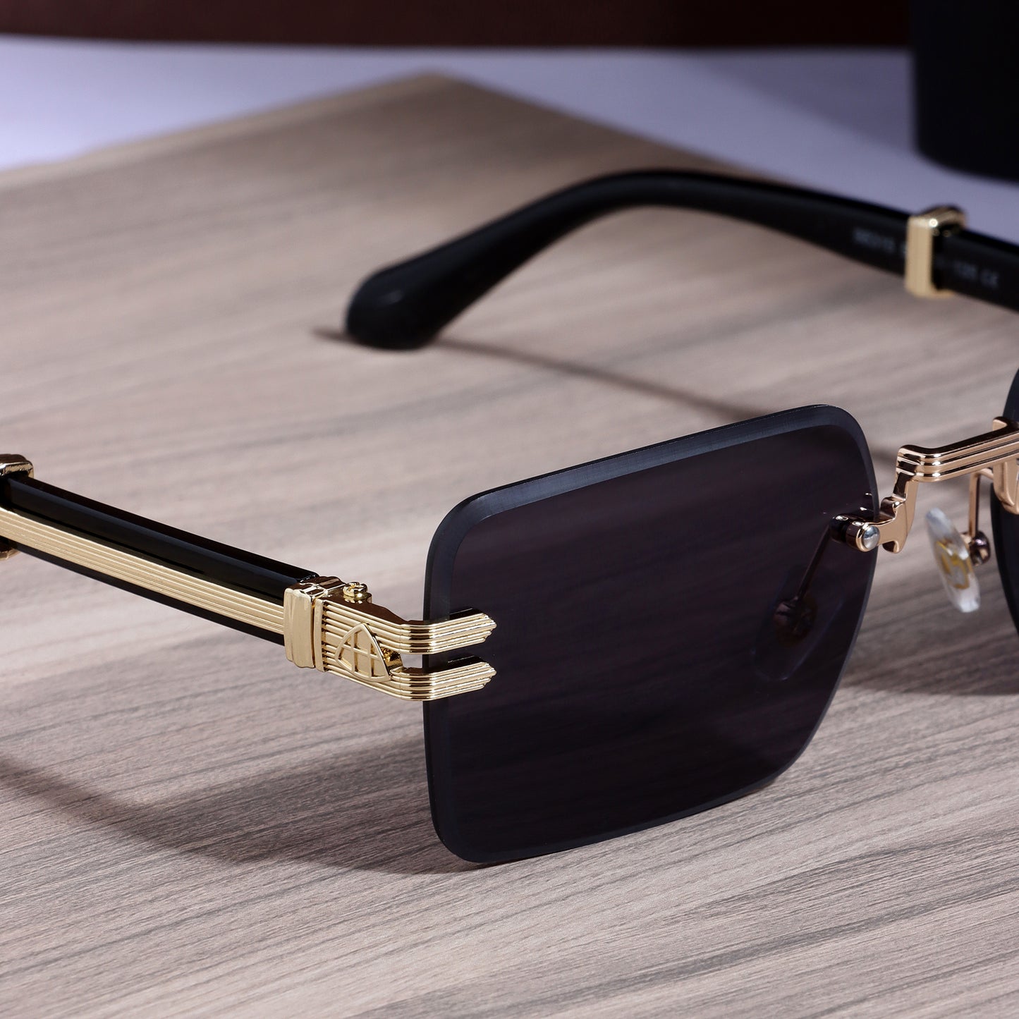 Lunar L4 Unisex Sunglasses